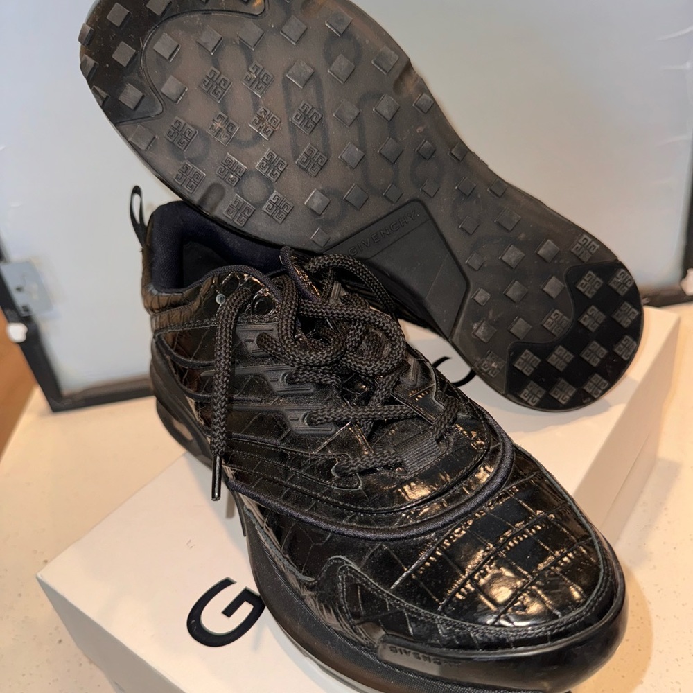 Givenchy Sneaker- Crocodile Skin- Black- size 10us, 43eu